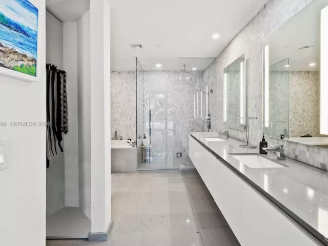 Продажа квартиры #805 - фото 7002173