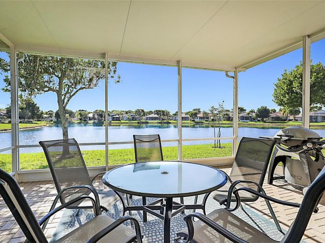 Продажа дома по адресу 2687 Clipper Cir - фото 7014404