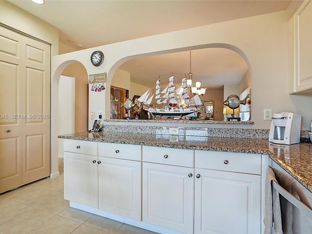 Продажа дома по адресу 2687 Clipper Cir - фото 7014409