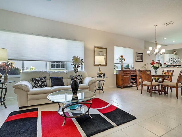 Продажа дома по адресу 2687 Clipper Cir - фото 7014413