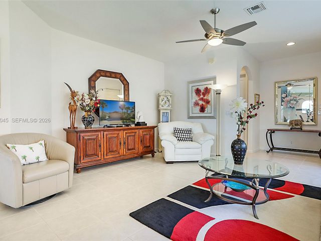 Продажа дома по адресу 2687 Clipper Cir - фото 7014415