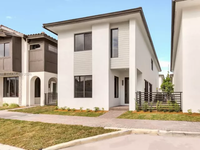 Дом в аренду по адресу 8037 NW 42nd St - фото 7001498