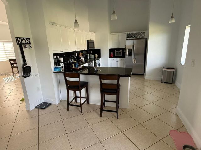 Продажа дома по адресу 13205 SW 218th Ter - фото 7442441