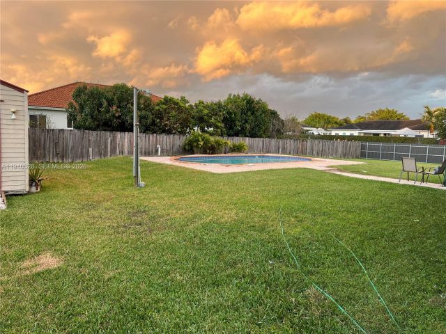 Продажа дома по адресу 13205 SW 218th Ter - фото 7442444