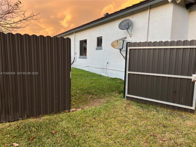 Продажа дома по адресу 13205 SW 218th Ter - фото 7442451