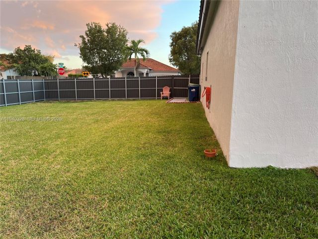 Продажа дома по адресу 13205 SW 218th Ter - фото 7442453