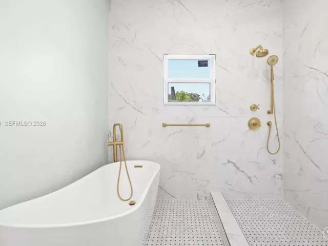 Дом в аренду по адресу 930 34th St - фото 7484660