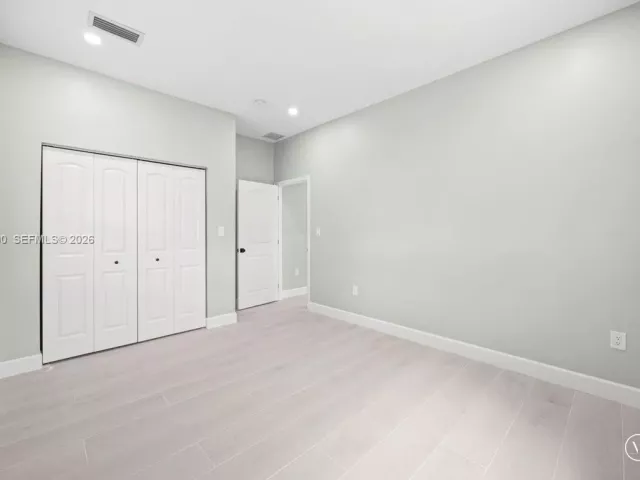 Дом в аренду по адресу 930 34th St - фото 7484672