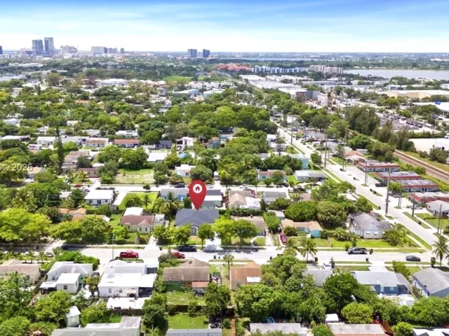 Дом в аренду по адресу 930 34th St - фото 7484674