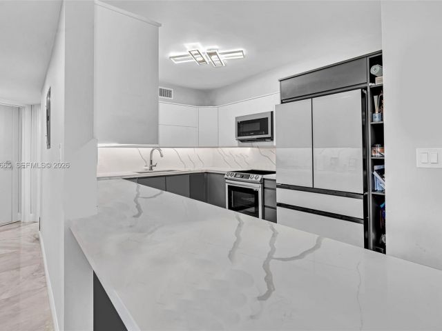 Продажа квартиры #411 - фото 7010047