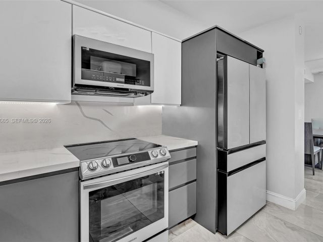 Продажа квартиры #411 - фото 7010048