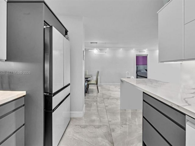 Продажа квартиры #411 - фото 7010049