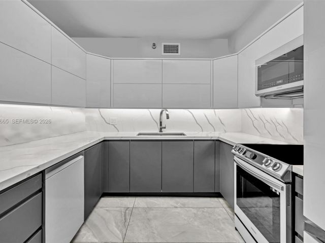 Продажа квартиры #411 - фото 7010052