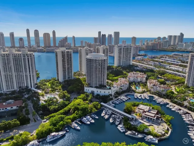 Продажа квартиры #1702 - фото 7012804