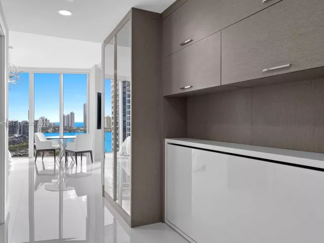 Продажа квартиры #1702 - фото 7012789