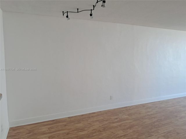 Продажа квартиры #806 - фото 7427582