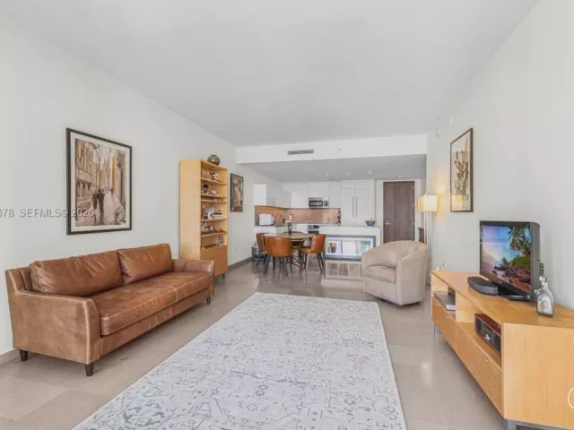 Продажа квартиры #1710 - фото 7011291