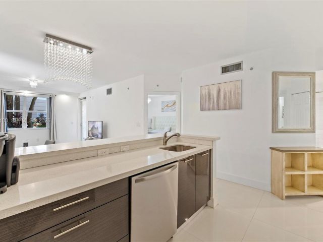 Продажа квартиры #3112 - фото 7011810