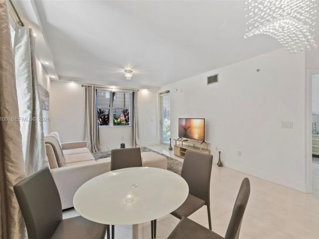 Продажа квартиры #3112 - фото 7011819