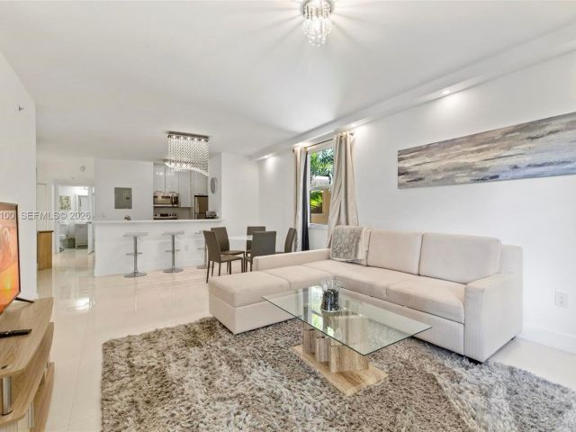 Продажа квартиры #3112 - фото 7011829