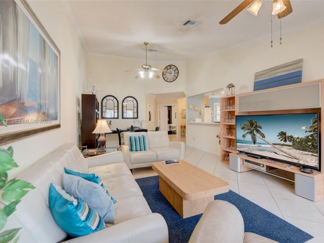 Дом в аренду по адресу 1248 W Lakes Dr 1248 - фото 7450664