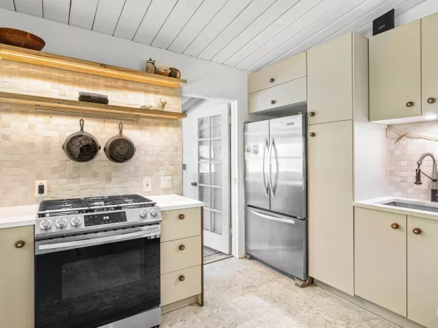 Продажа дома по адресу 363 Glouchester Street - фото 9382928