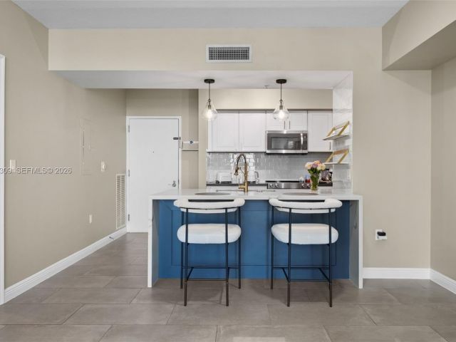 Квартира в аренду номер2105E - фото 7506373