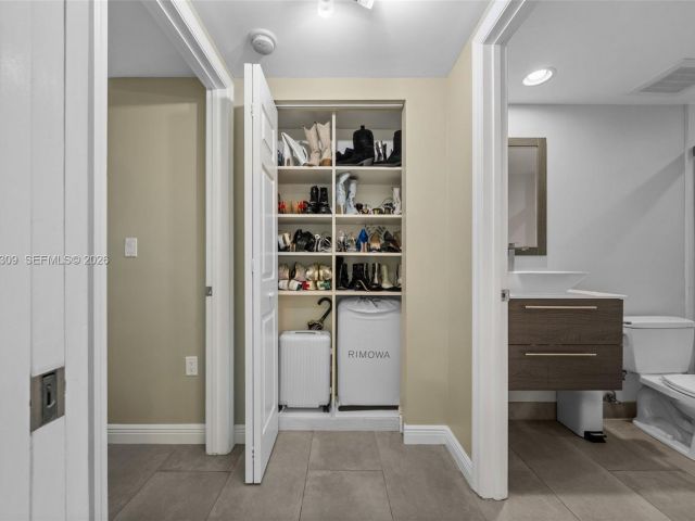 Квартира в аренду номер2105E - фото 7506397