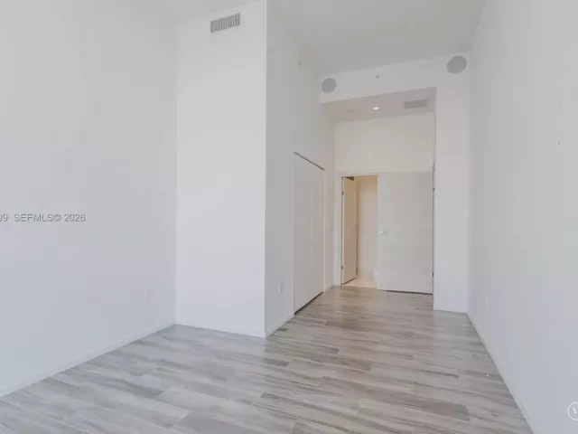 Квартира в аренду номер5701 - фото 7015629