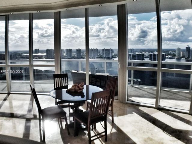 Квартира в аренду номер4301 - фото 7017448