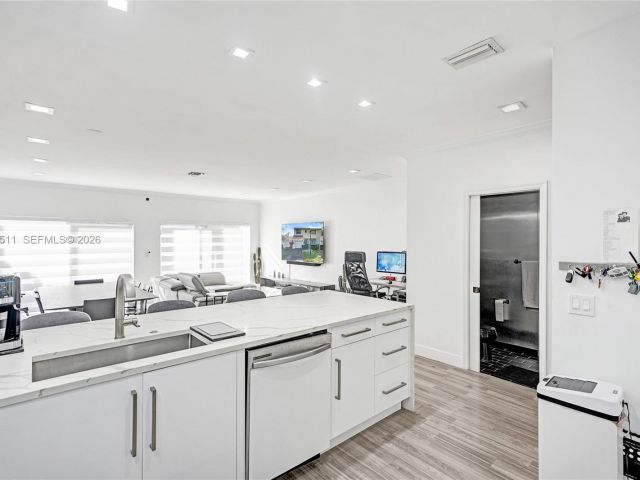 Продажа дома по адресу 21150 Jib Ct J12 - фото 7187669