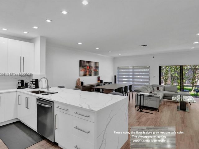 Продажа дома по адресу 21150 Jib Ct J12 - фото 7187683