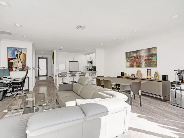 Продажа дома по адресу 21150 Jib Ct J12 - фото 9078654