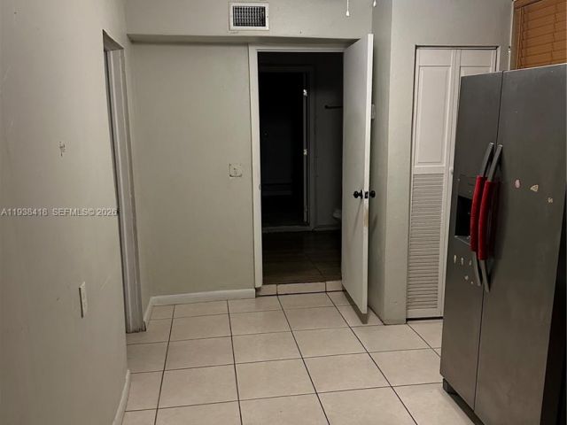 Дом в аренду по адресу 465 NE 157th Ter 2 - фото 7507081