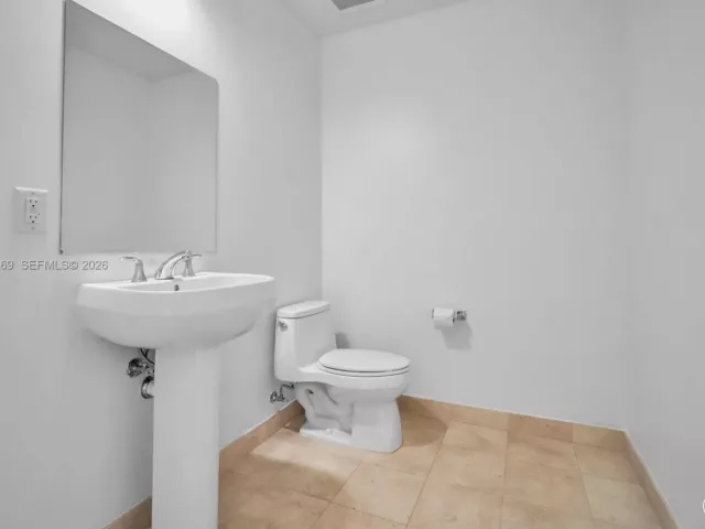 Продажа квартиры #2418 - фото 7019323