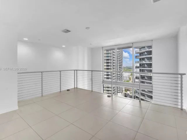 Продажа квартиры #2418 - фото 7019330