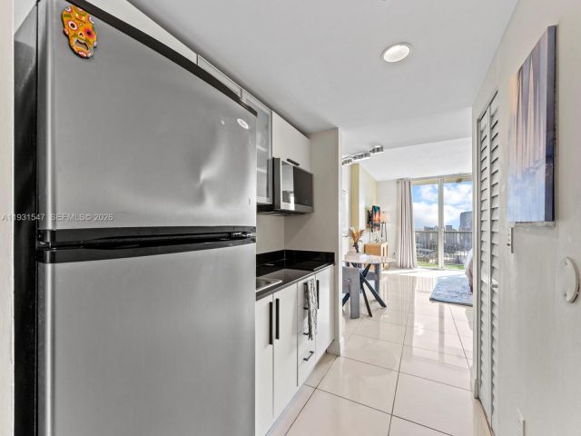 Продажа квартиры #5208 - фото 7432337