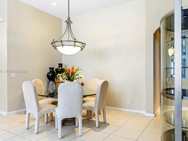 Продажа дома по адресу 15379 Fiorenza Cir - фото 7097847