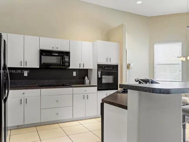 Продажа дома по адресу 15379 Fiorenza Cir - фото 7097848