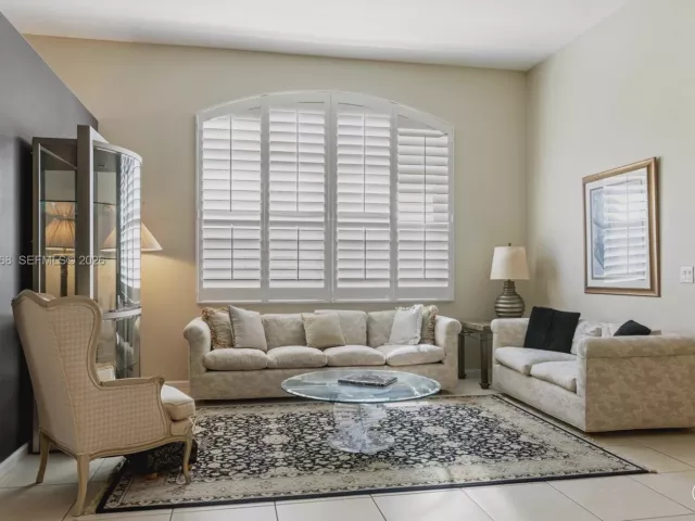 Продажа дома по адресу 15379 Fiorenza Cir - фото 7097853