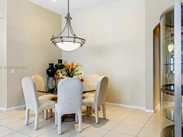 Продажа дома по адресу 15379 Fiorenza Cir - фото 7097854