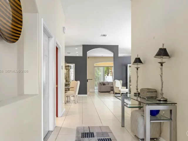 Продажа дома по адресу 15379 Fiorenza Cir - фото 7097858