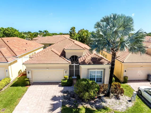 Продажа дома по адресу 15379 Fiorenza Cir - фото 7097859