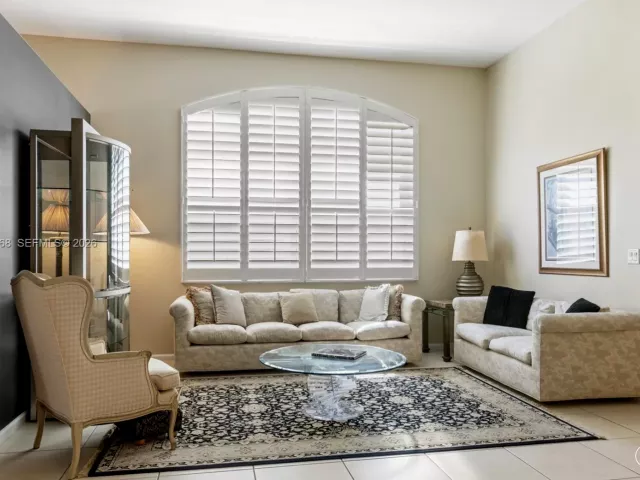 Продажа дома по адресу 15379 Fiorenza Cir - фото 7097856