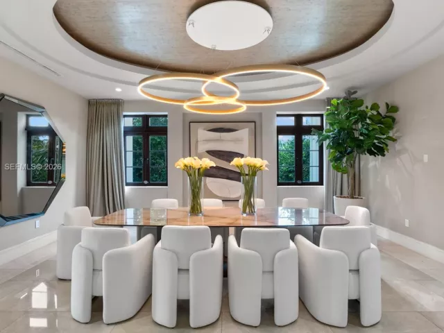 Продажа дома по адресу 288 S Coconut Ln - фото 7021448