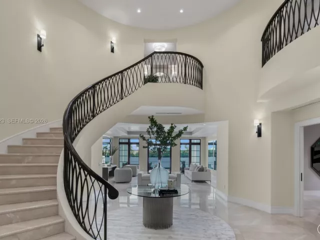 Продажа дома по адресу 288 S Coconut Ln - фото 7021451