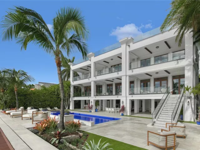 Продажа дома по адресу 288 S Coconut Ln - фото 7021454