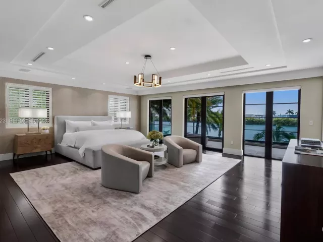 Продажа дома по адресу 288 S Coconut Ln - фото 7021440