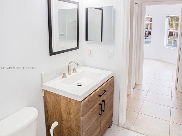 Дом в аренду по адресу 16222 SW 102nd Ter 0 - фото 7447082