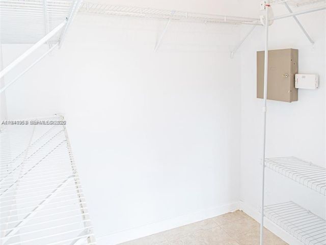 Дом в аренду по адресу 16222 SW 102nd Ter 0 - фото 7447087